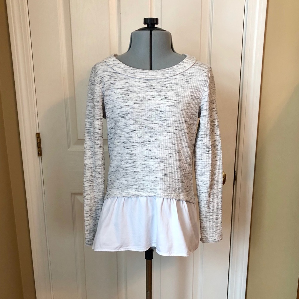 Gray & Cream Top w/Peplum Hem, Size XS